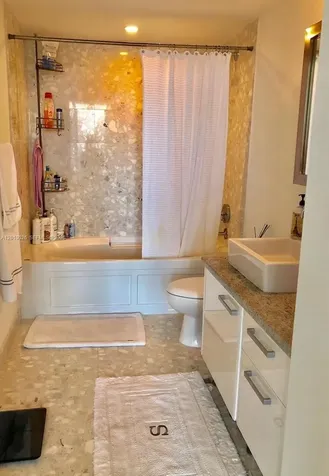 185 SW 7th Street Miami FL 33130