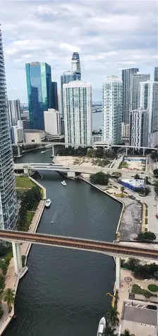 185 SW 7th Street Miami FL 33130