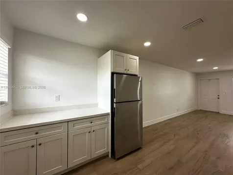128 NW 2nd Avenue Hallandale Beach FL 33009