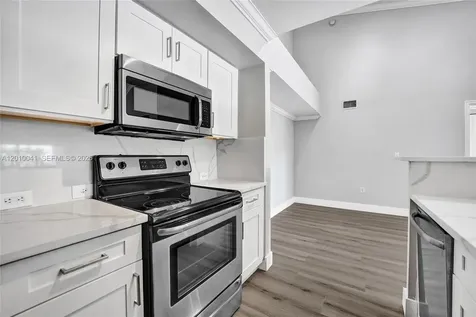 631 SW 111th Lane Pembroke Pines FL 33025