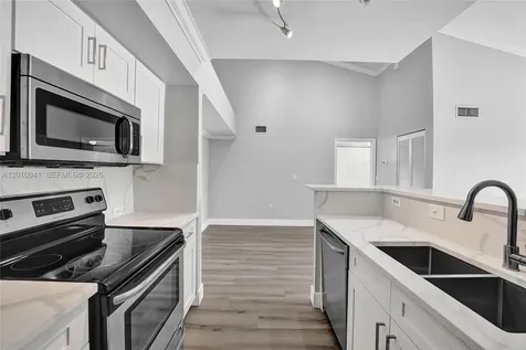 631 SW 111th Lane Pembroke Pines FL 33025