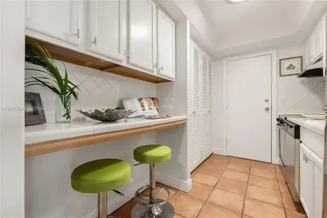 300 Sunrise Drive Key Biscayne FL 33149