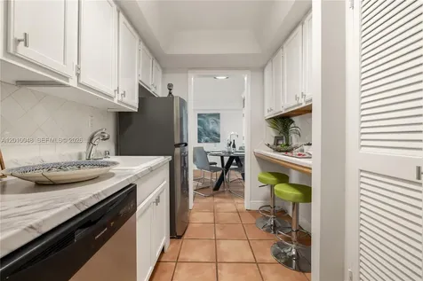 300 Sunrise Drive Key Biscayne FL 33149