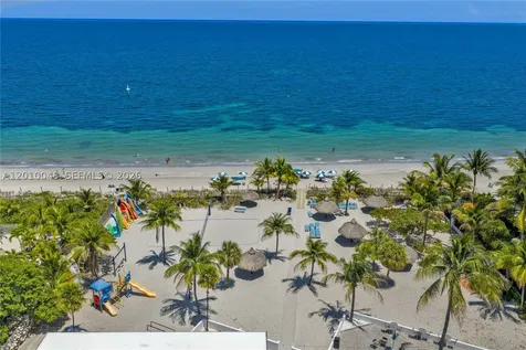 300 Sunrise Drive Key Biscayne FL 33149