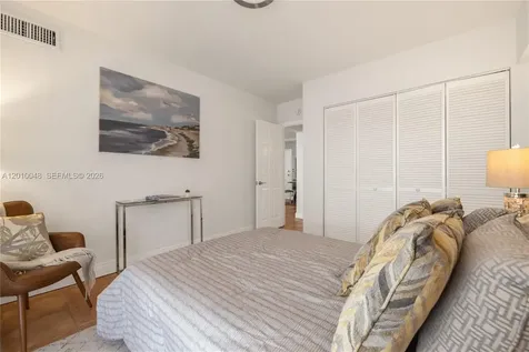 300 Sunrise Drive Key Biscayne FL 33149
