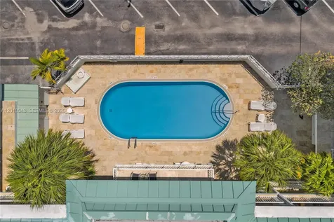 300 Sunrise Drive Key Biscayne FL 33149
