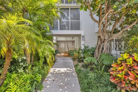 300 Sunrise Drive Key Biscayne FL 33149