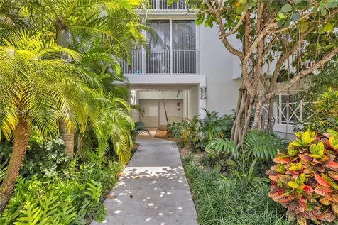 300 Sunrise Drive Key Biscayne FL 33149
