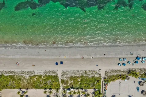 300 Sunrise Drive Key Biscayne FL 33149
