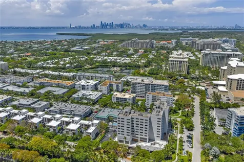 300 Sunrise Drive Key Biscayne FL 33149
