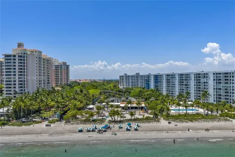 300 Sunrise Drive Key Biscayne FL 33149