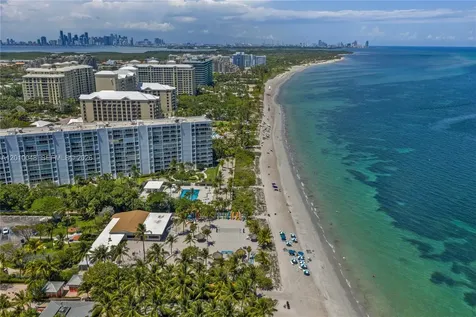 300 Sunrise Drive Key Biscayne FL 33149