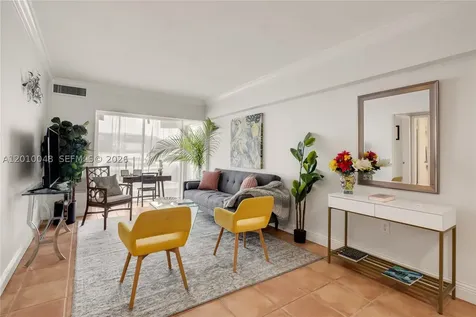 300 Sunrise Drive Key Biscayne FL 33149