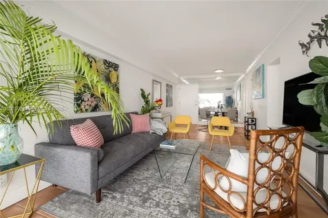 300 Sunrise Drive Key Biscayne FL 33149