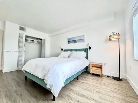 400 Kings Point Drive Sunny Isles Beach FL 33160