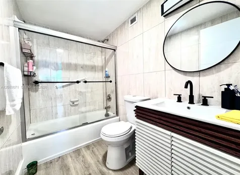 400 Kings Point Drive Sunny Isles Beach FL 33160