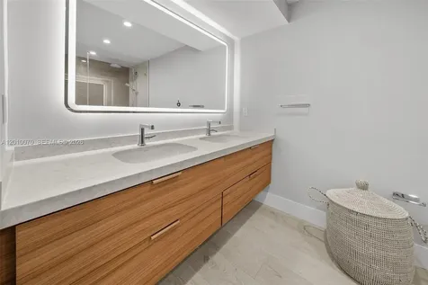 100 Meridian Avenue Miami Beach FL 33139