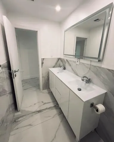 19370 Collins Avenue Sunny Isles Beach FL 33160