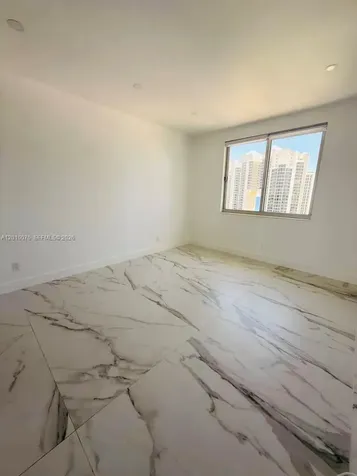 19370 Collins Avenue Sunny Isles Beach FL 33160