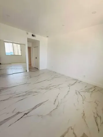 19370 Collins Avenue Sunny Isles Beach FL 33160