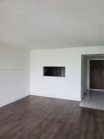 496 NW 165th Street Road Miami FL 33169