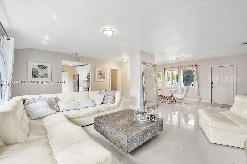 1146 NE 17th Terrace Fort Lauderdale FL 33304
