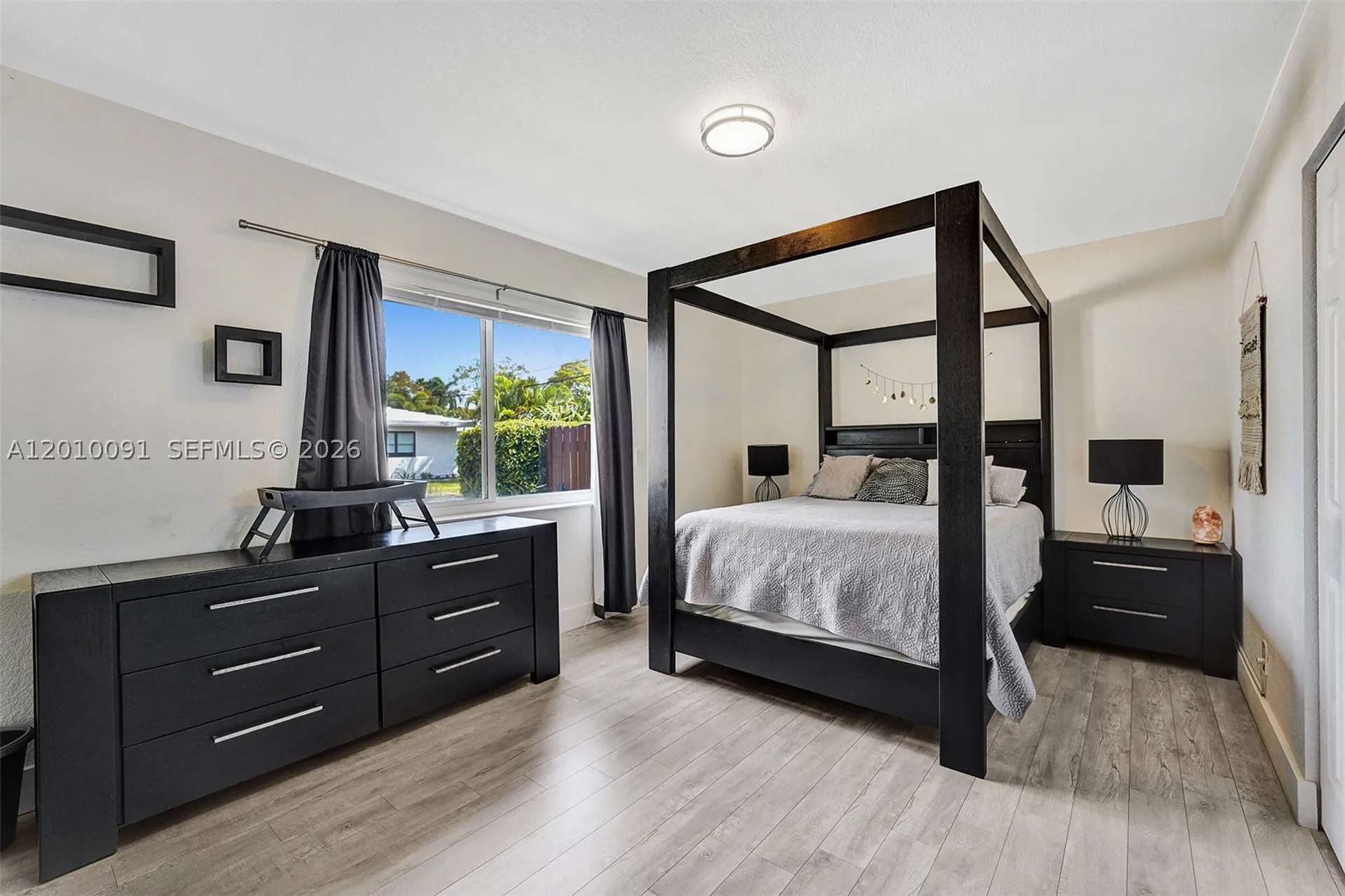 1146 NE 17th Terrace Fort Lauderdale FL 33304