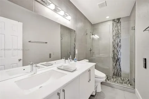 1146 NE 17th Terrace Fort Lauderdale FL 33304