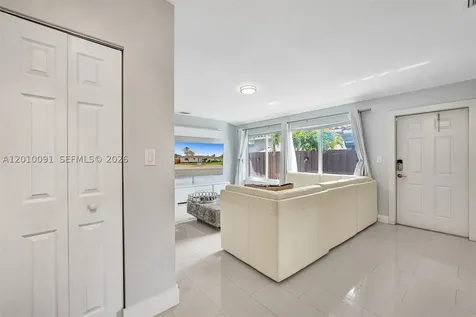 1146 NE 17th Terrace Fort Lauderdale FL 33304