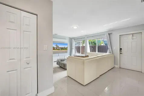 1146 NE 17th Terrace Fort Lauderdale FL 33304