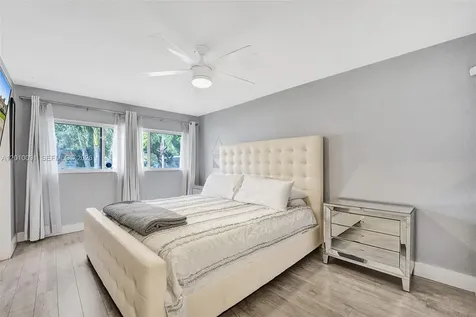 1146 NE 17th Terrace Fort Lauderdale FL 33304