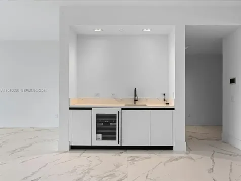 160 Isle Of Venice Drive Fort Lauderdale FL 33301