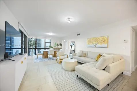20379 W Country Club Drive Aventura FL 33180
