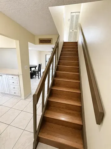 2260 W 53rd Place Hialeah FL 33016