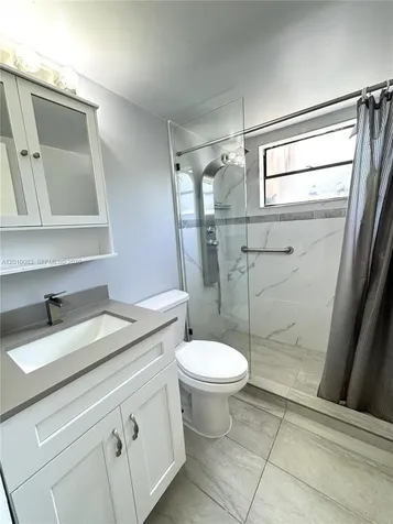 2260 W 53rd Place Hialeah FL 33016