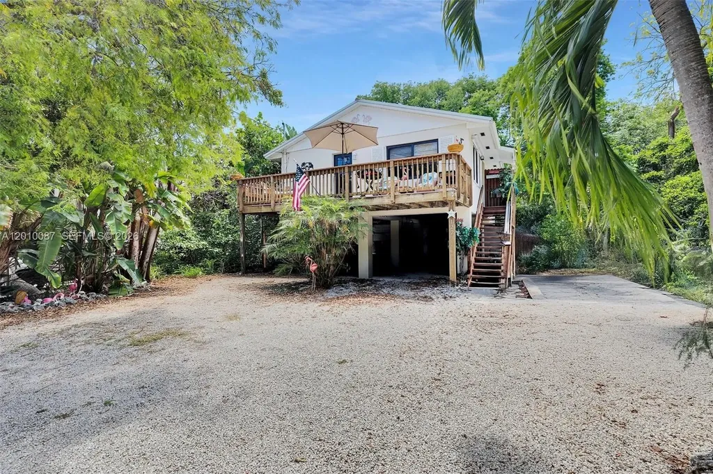 122 Ocean View Drive Tavernier FL 33070
