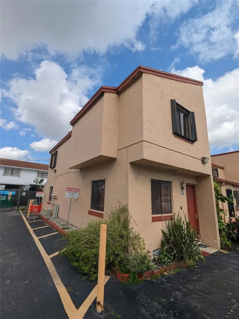 5256 W 24th Avenue Hialeah FL 33016