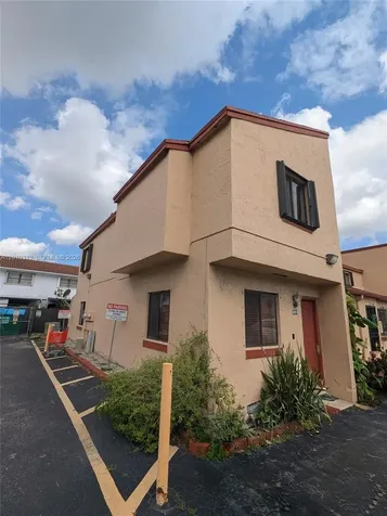 5256 W 24th Avenue Hialeah FL 33016