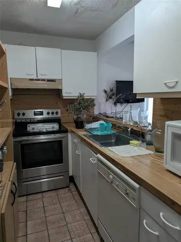 5256 W 24th Avenue Hialeah FL 33016