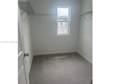 5423 Meadow Walk Davenport FL 33837