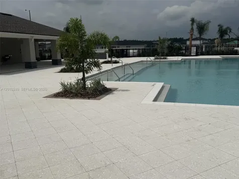 5423 Meadow Walk Davenport FL 33837