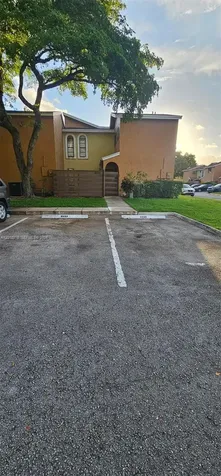 8033 NW 71st Court Tamarac FL 33321