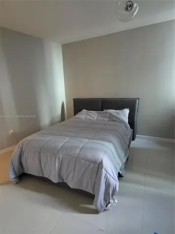 488 NE 18th Street Miami FL 33132