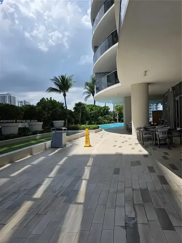 488 NE 18th Street Miami FL 33132