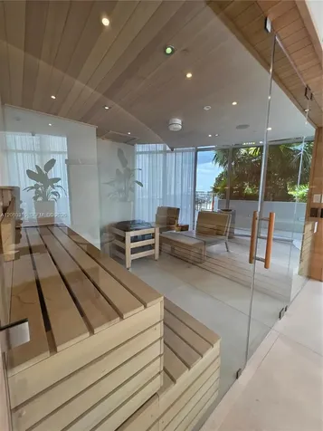 488 NE 18th Street Miami FL 33132