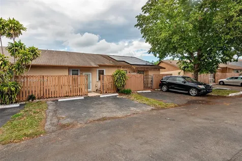 6745 NW 192nd Lane Hialeah FL 33015