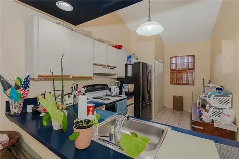 6745 NW 192nd Lane Hialeah FL 33015