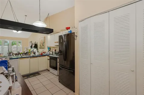 6745 NW 192nd Lane Hialeah FL 33015