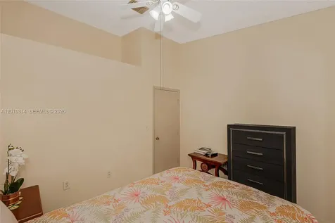 6745 NW 192nd Lane Hialeah FL 33015
