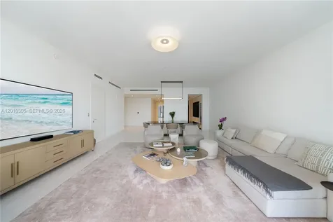 300 Biscayne Boulevard Way Miami FL 33131